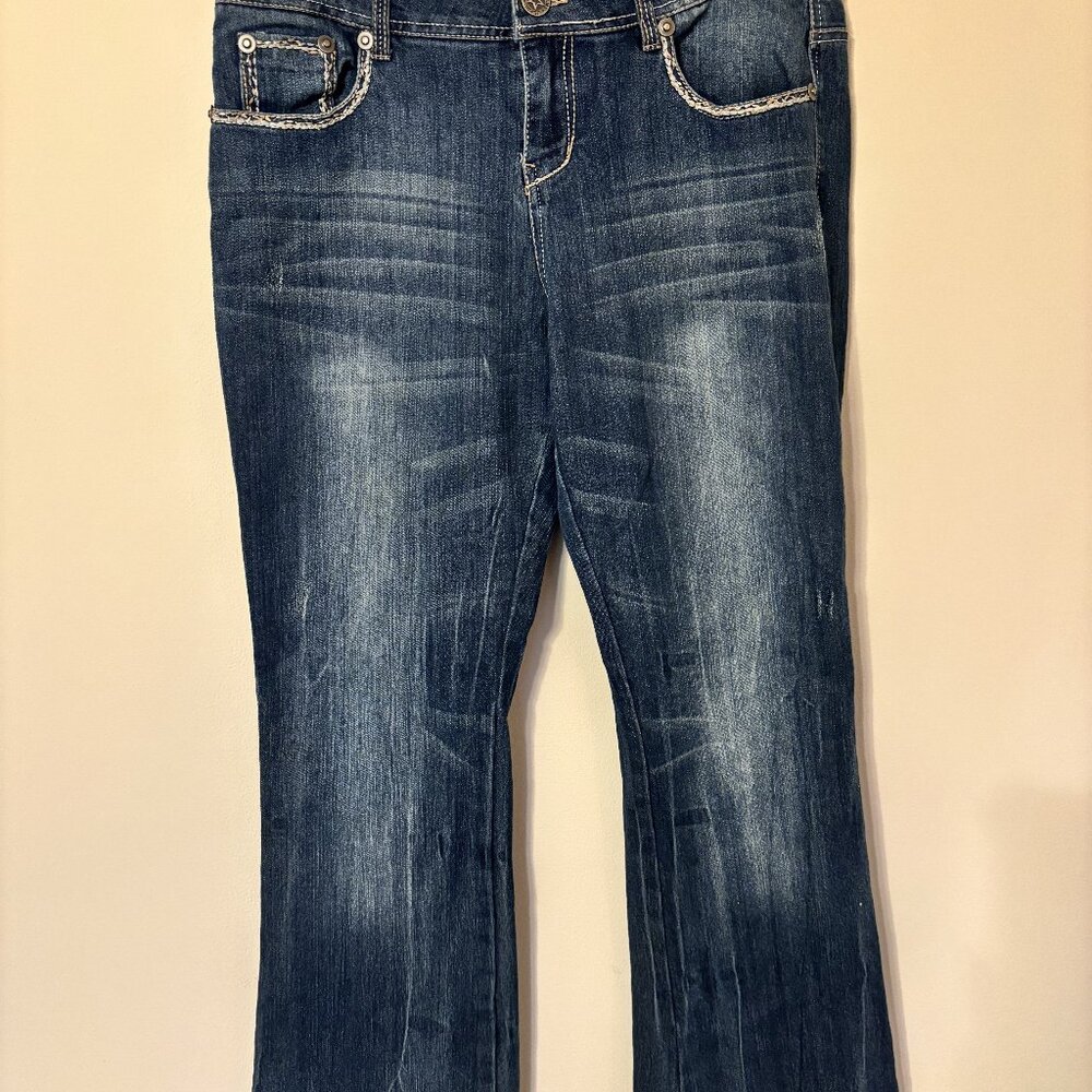 No Boundaries Y2K Western Flare Jeans - Vintage 2000s Vibes!